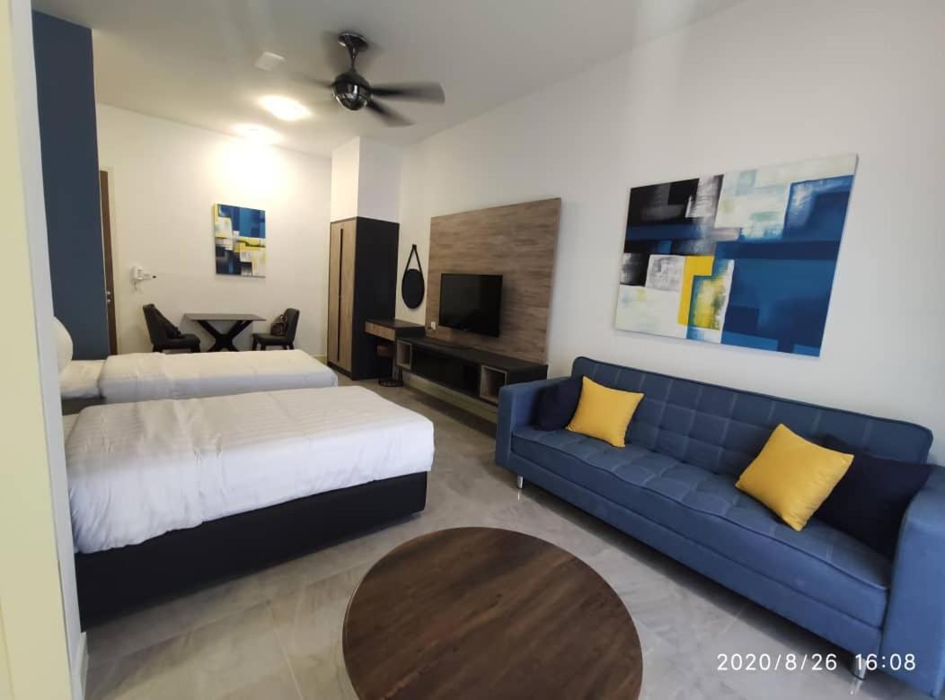 Homestay Shah Rizki At Imperio With Swimming Pool Muslim Friendly Malacca Kültér fotó