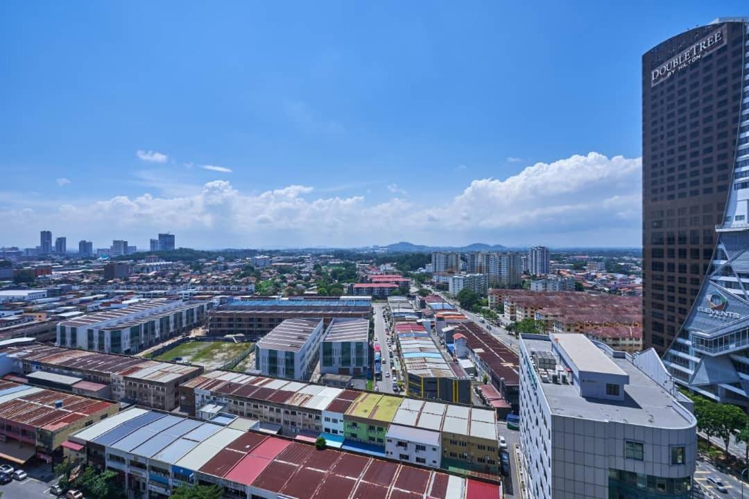 Homestay Shah Rizki At Imperio With Swimming Pool Muslim Friendly Malacca Kültér fotó