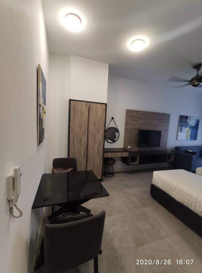 Homestay Shah Rizki At Imperio With Swimming Pool Muslim Friendly Malacca Kültér fotó