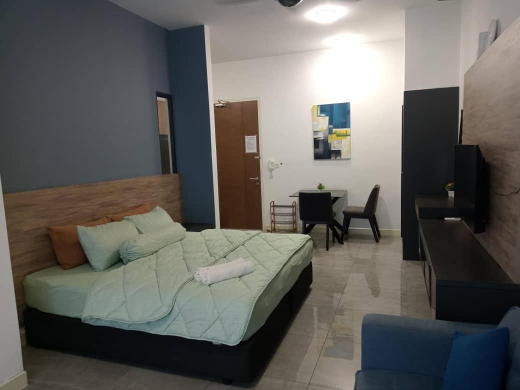 Homestay Shah Rizki At Imperio With Swimming Pool Muslim Friendly Malacca Kültér fotó